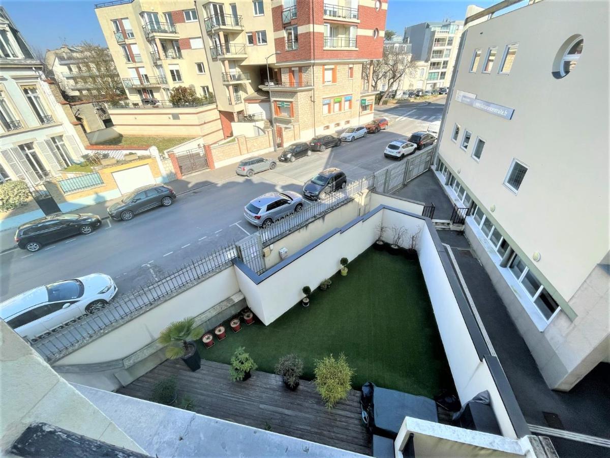 Aux Clefs Des Sacres - Dans Un Hotel Particulier Situe Rue Du Marc - Reims - Hyper Centre Forum Mairie Boulingrin Kültér fotó