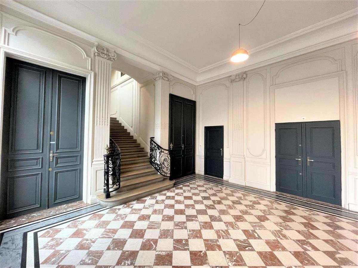 Aux Clefs Des Sacres - Dans Un Hotel Particulier Situe Rue Du Marc - Reims - Hyper Centre Forum Mairie Boulingrin Kültér fotó