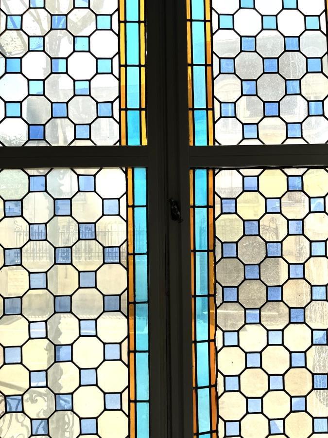 Aux Clefs Des Sacres - Dans Un Hotel Particulier Situe Rue Du Marc - Reims - Hyper Centre Forum Mairie Boulingrin Kültér fotó
